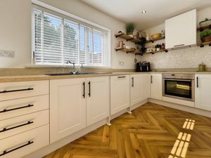 Photo 33- click for photo gallery